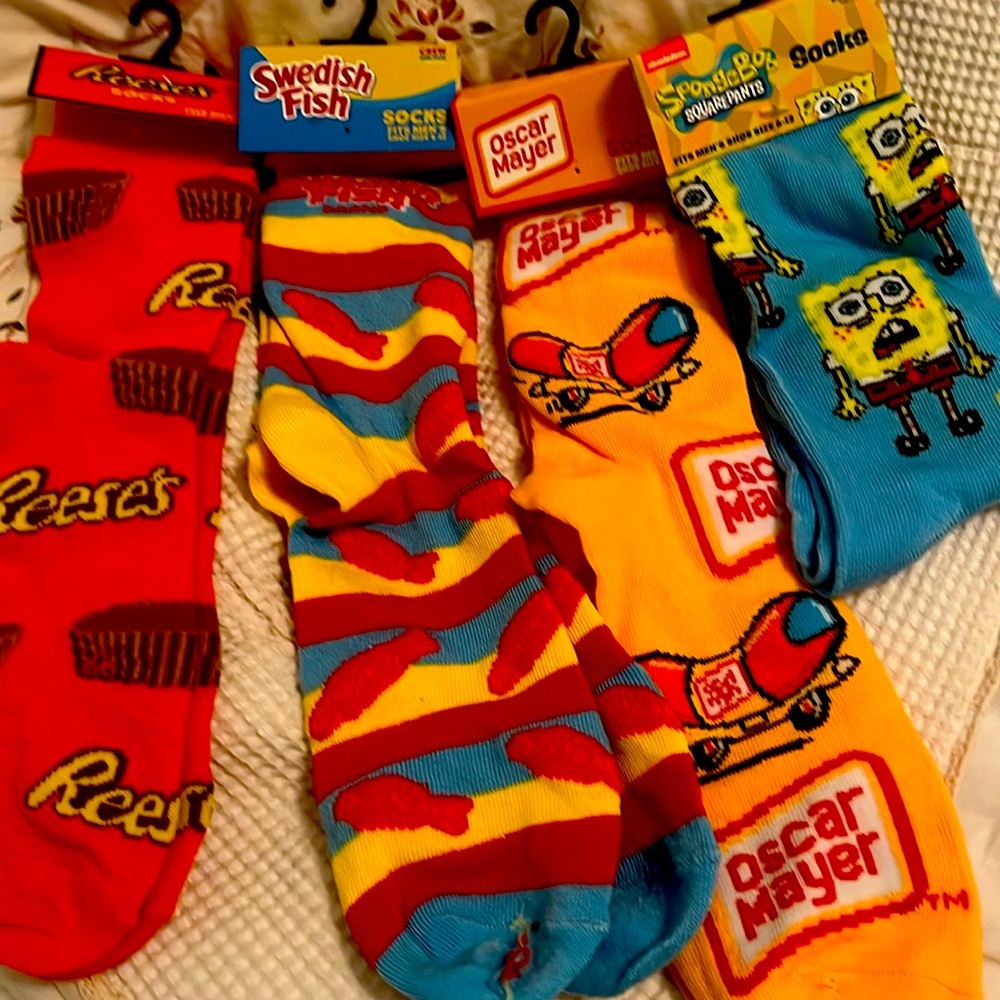 Novelty 4 pair  - Sponge Bob, Reeses, Swedish fish, Oscar Mayer